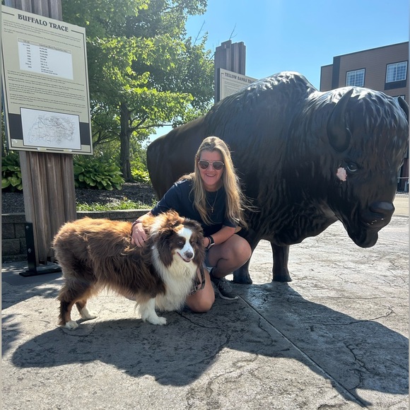 Meet your Posher, Cynthia - Picture 7 of 12